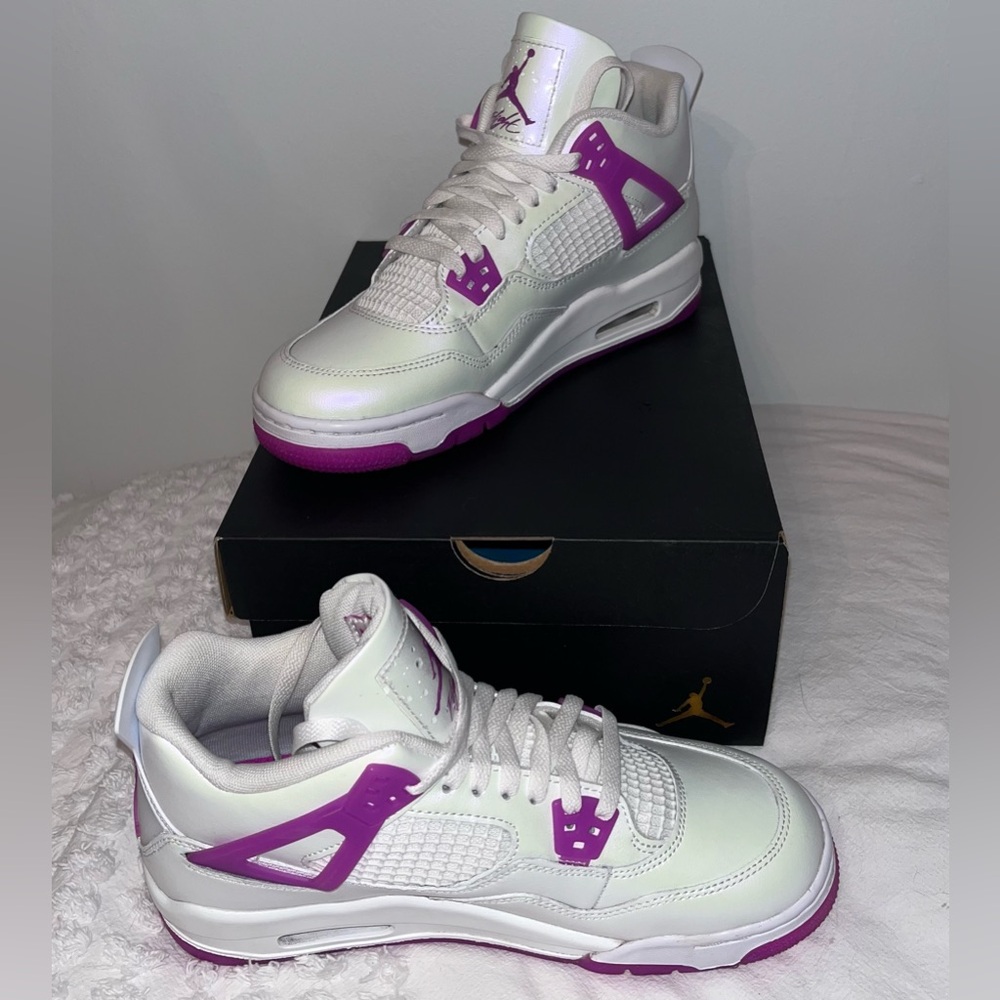 Jordan 4 Retro Edge OG GS White/ Hyper Violet / 7Y